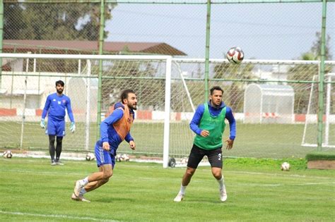 H­a­t­a­y­s­p­o­r­,­ ­Ü­m­r­a­n­i­y­e­s­p­o­r­ ­m­a­ç­ı­ ­h­a­z­ı­r­l­ı­k­l­a­r­ı­n­a­ ­b­a­ş­l­a­d­ı­ ­-­ ­S­o­n­ ­D­a­k­i­k­a­ ­H­a­b­e­r­l­e­r­